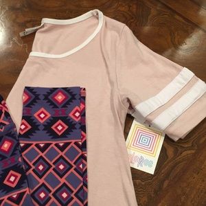 BNWT LuLaRoe OUTFIT Perfect T Small & OS Leggings LAST FINAL PRICE SALE